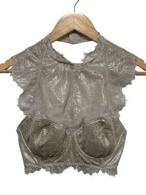 VICTORIA’S SECRET Dream Angles Chantilly Lace High Neck Bra Size 36B